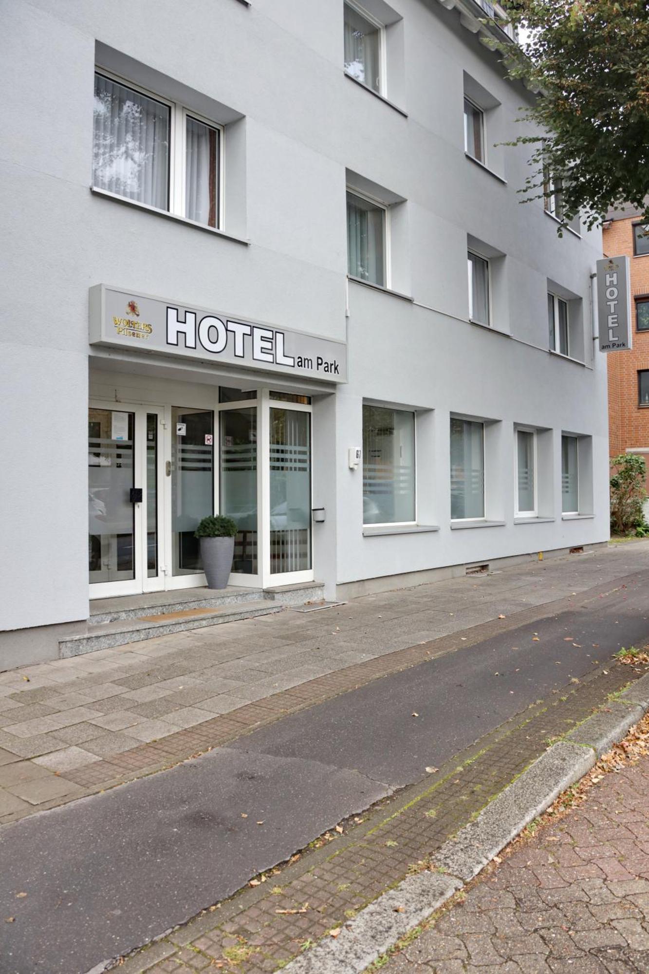 Hotel Am Park Braunschweig Esterno foto