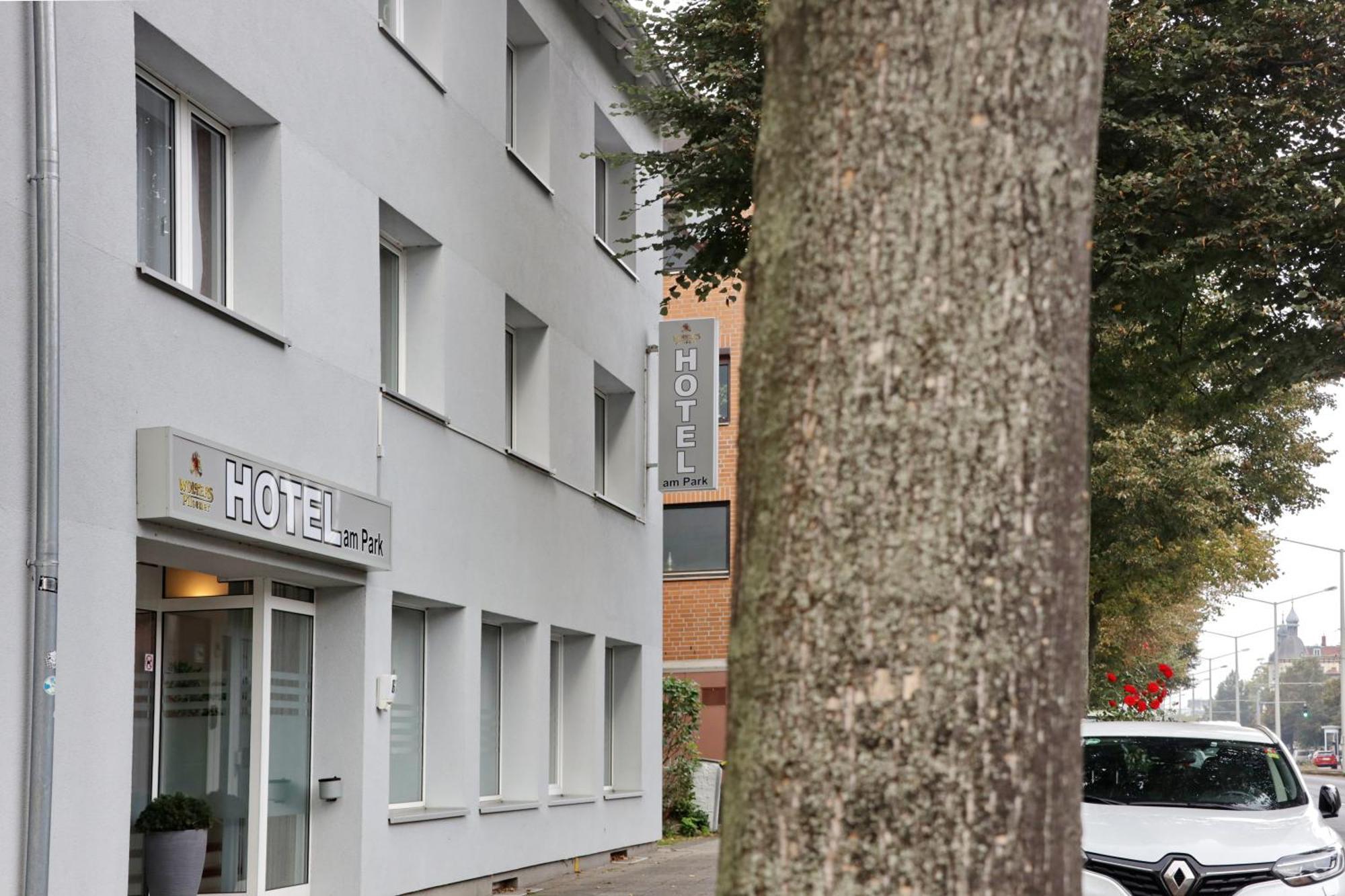 Hotel Am Park Braunschweig Esterno foto