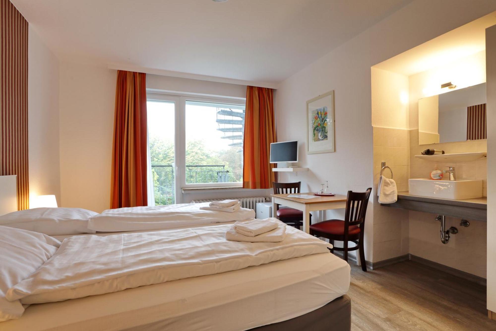 Hotel Am Park Braunschweig Esterno foto