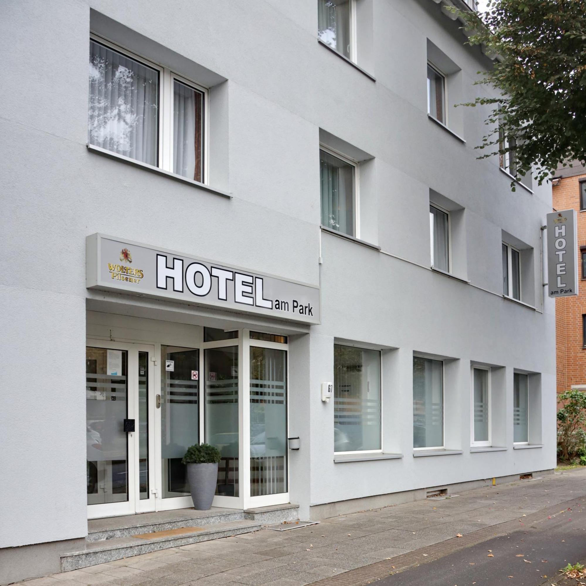 Hotel Am Park Braunschweig Esterno foto